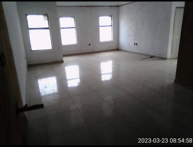 4 BEDROOM HOUSE FOR SALE IN THE ORCHARDS